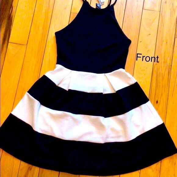 AQUA FLARE MINI DRESS BLACK/WHITE S NWT - Picture 2 of 16